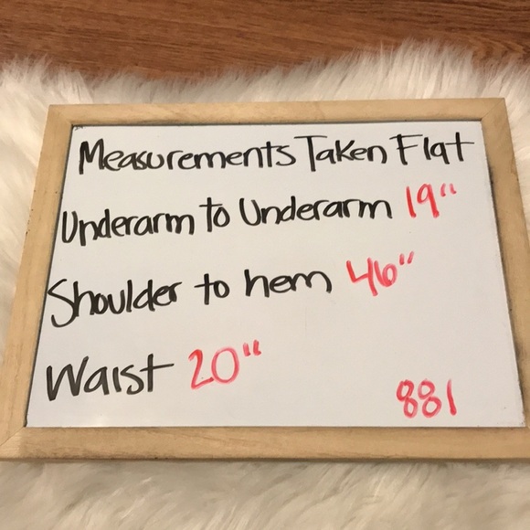 LACAUSA Dress - Picture 11 of 12